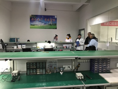 贵州省药品监督管理局对花溪区医疗器械生产企业开展飞行检查